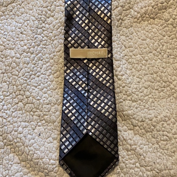 Michael Kors black and grey tie - Picture 2 of 2